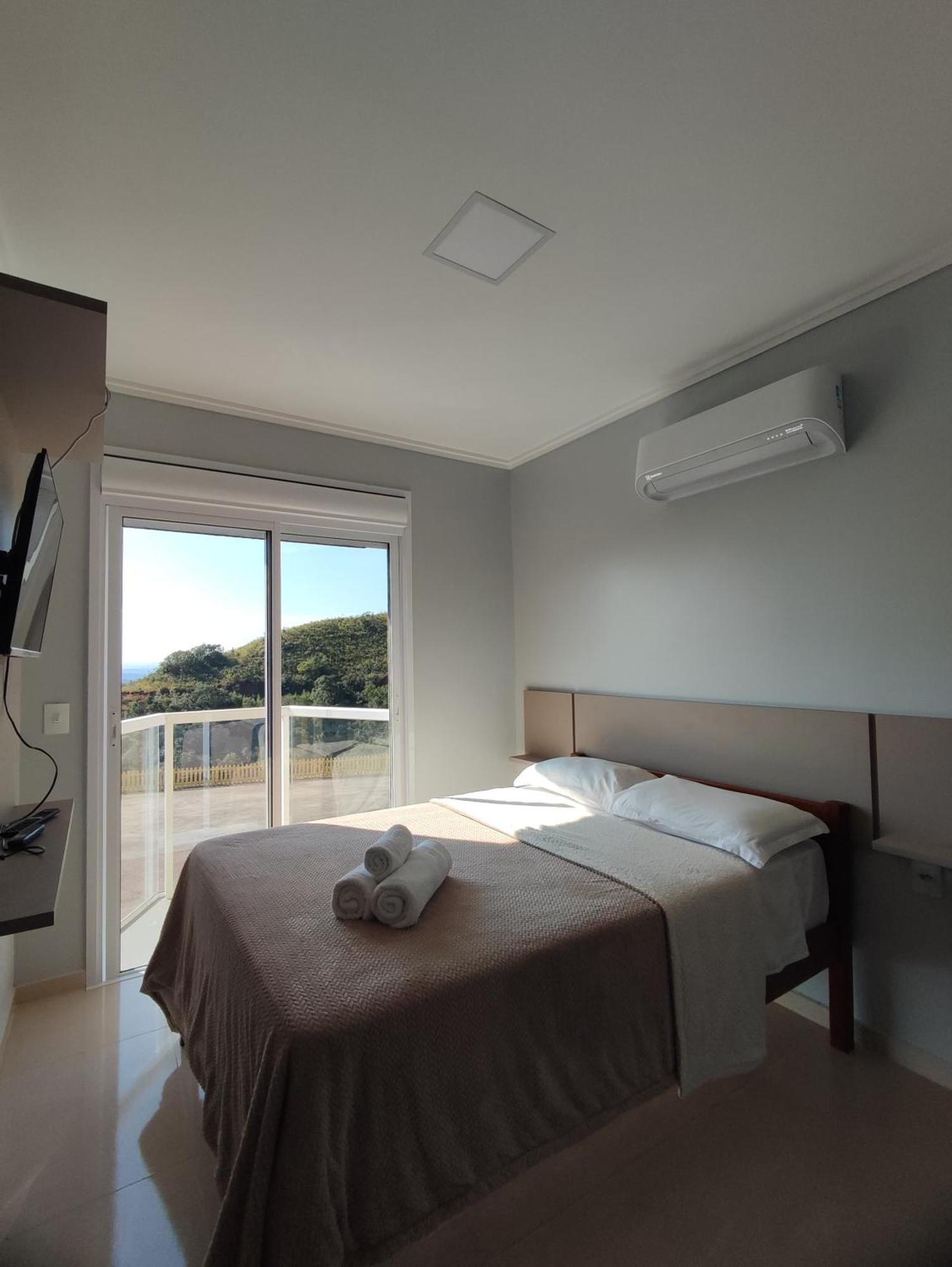 Hotel Du Rastro 劳鲁米莱 外观 照片